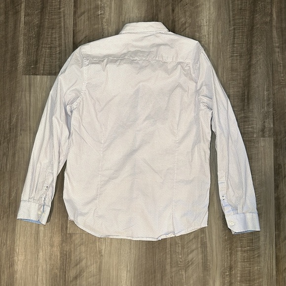 Report Collection Performance Stretch Modern Fit Button Down - Large Short - Picture 3 of 6